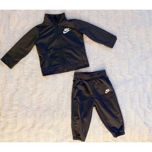 Nike two piece set